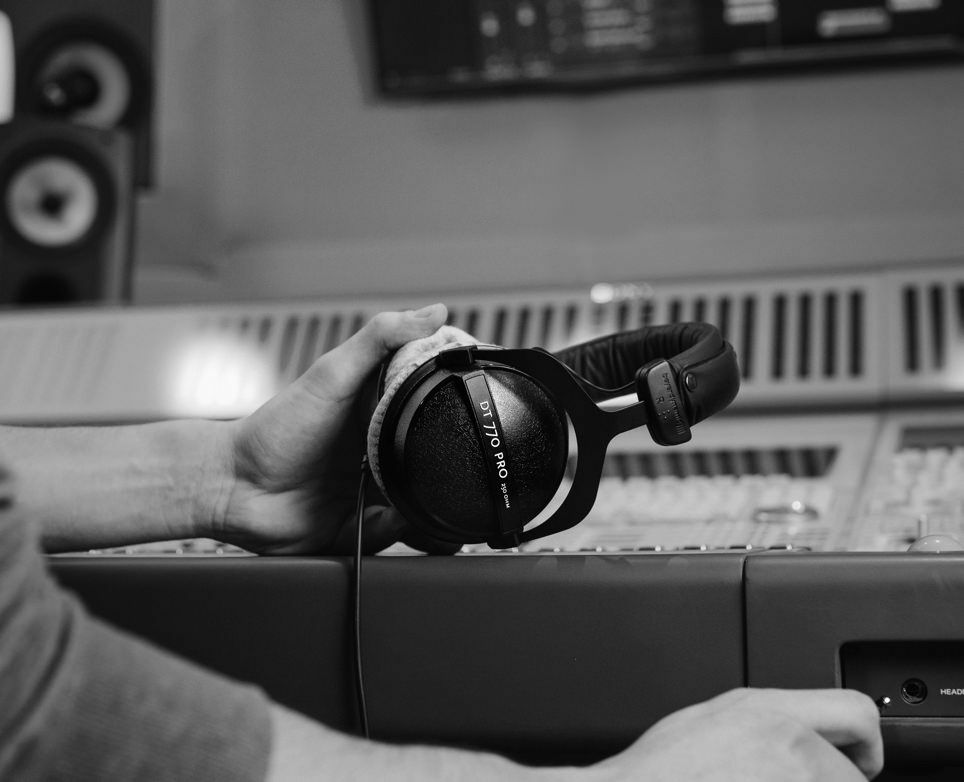 Beyerdynamic DT 770 PRO 80 ohm | Scandinavian Photo