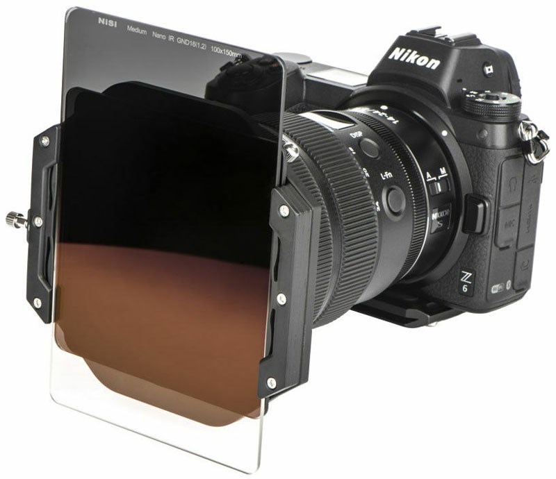 Firkantet filter montert på et systemkamera