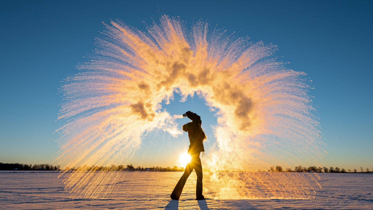 Snø som flyr rundt en modell