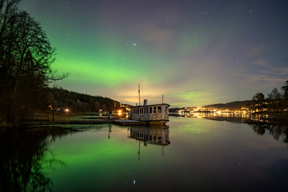 Nordlys ved Almenäs i Borås