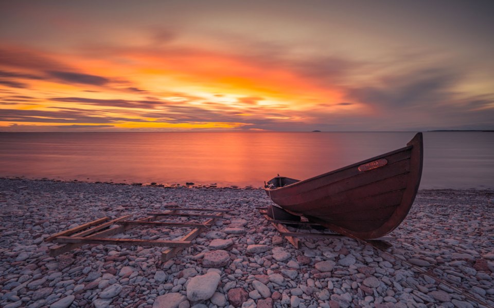 Landskapsbilde tatt med bulb-modus, 90" / 1,5 minutts lukkerhastighet