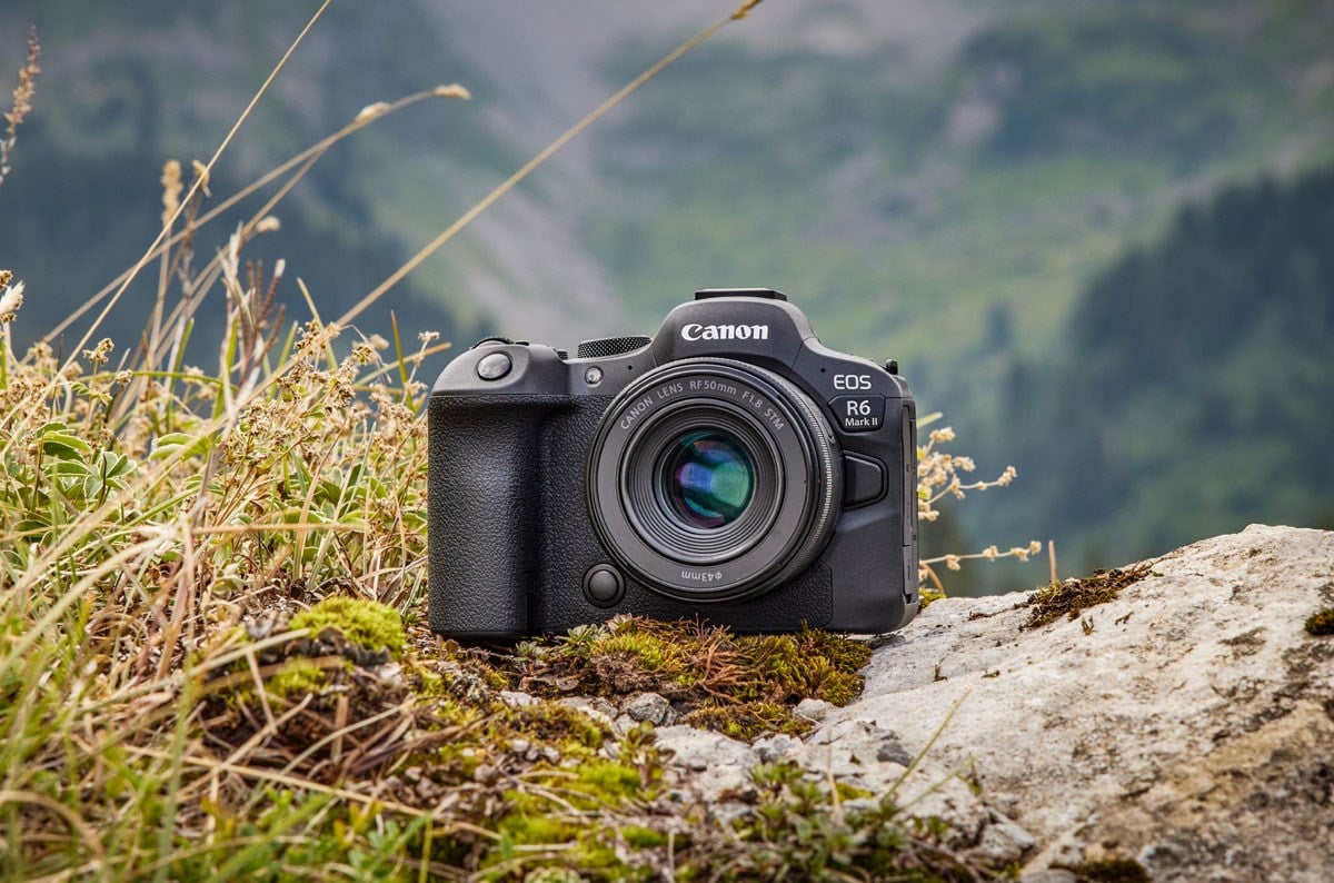 Canon EOS R6 Mark II Body | Scandinavian Photo